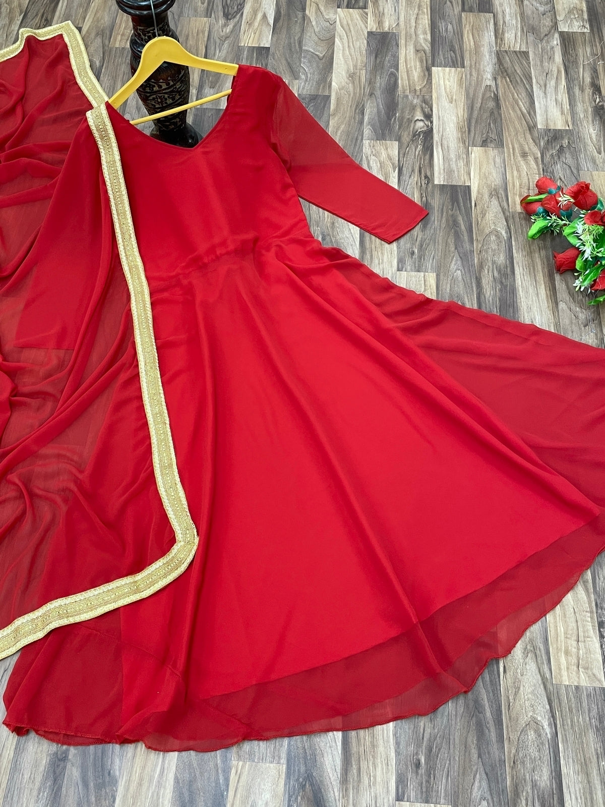 BEAUTIFUL GEORGETTE PARTY WEAR SUIT SET